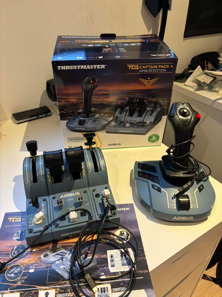 Thrustmaster TCA captain pack airbus, Computers en Software, Joysticks, Ophalen, Zo goed als nieuw