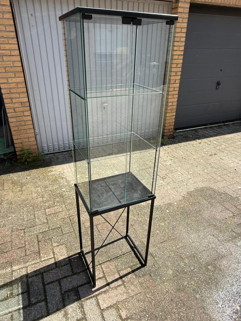 Glazen kast / vitrine / vitrinekast, Ophalen, Gebruikt