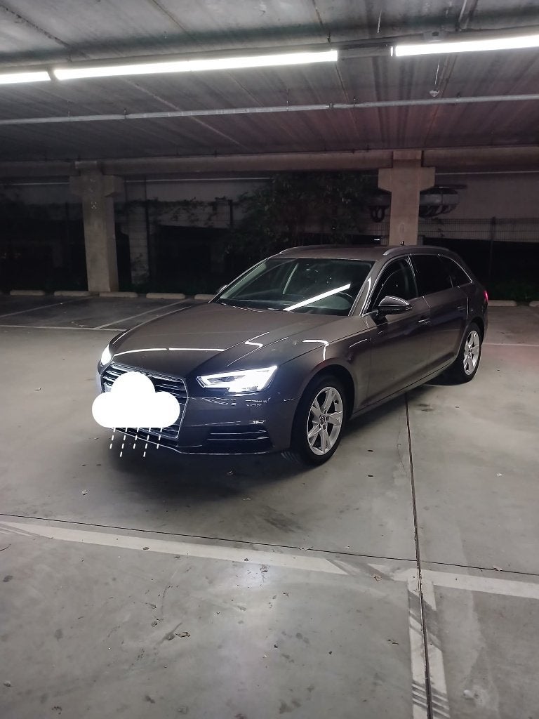 Audi A4 break, Autos, Achat, Euro 6, Carnet d'entretien, A4