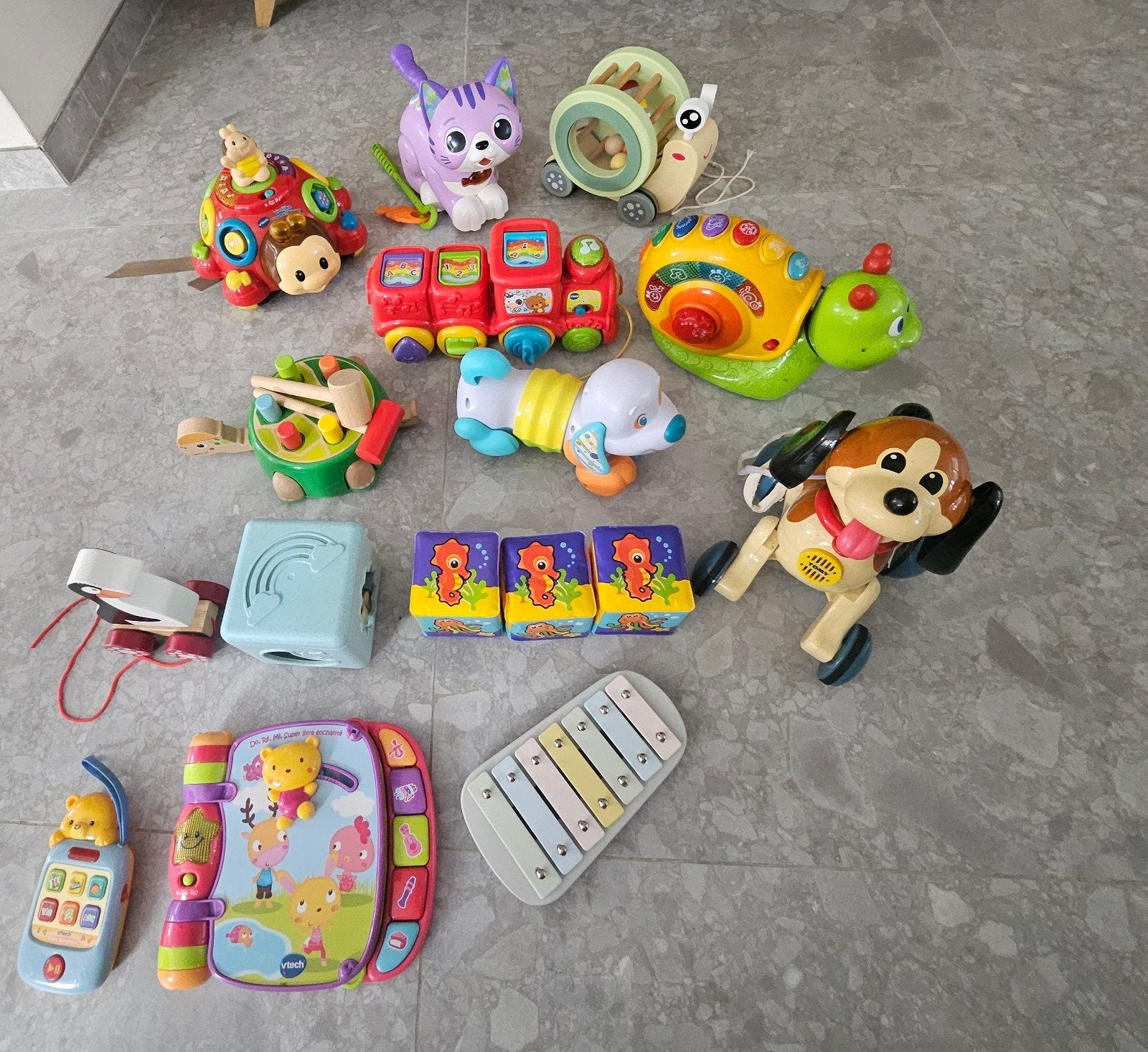 Lot de jouets bébé, Enlèvement