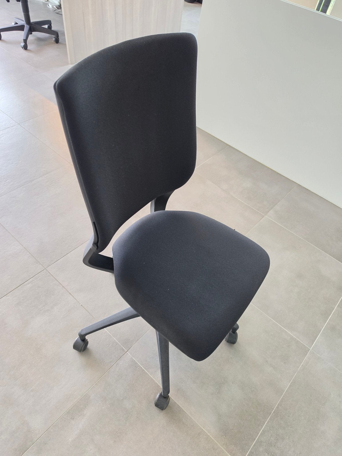 Klöber bureaustoel zwart ergonomisch zeer nette staat, Maison & Meubles, Chaises de bureau, Enlèvement, Ergonomique, Noir, Chaise de bureau