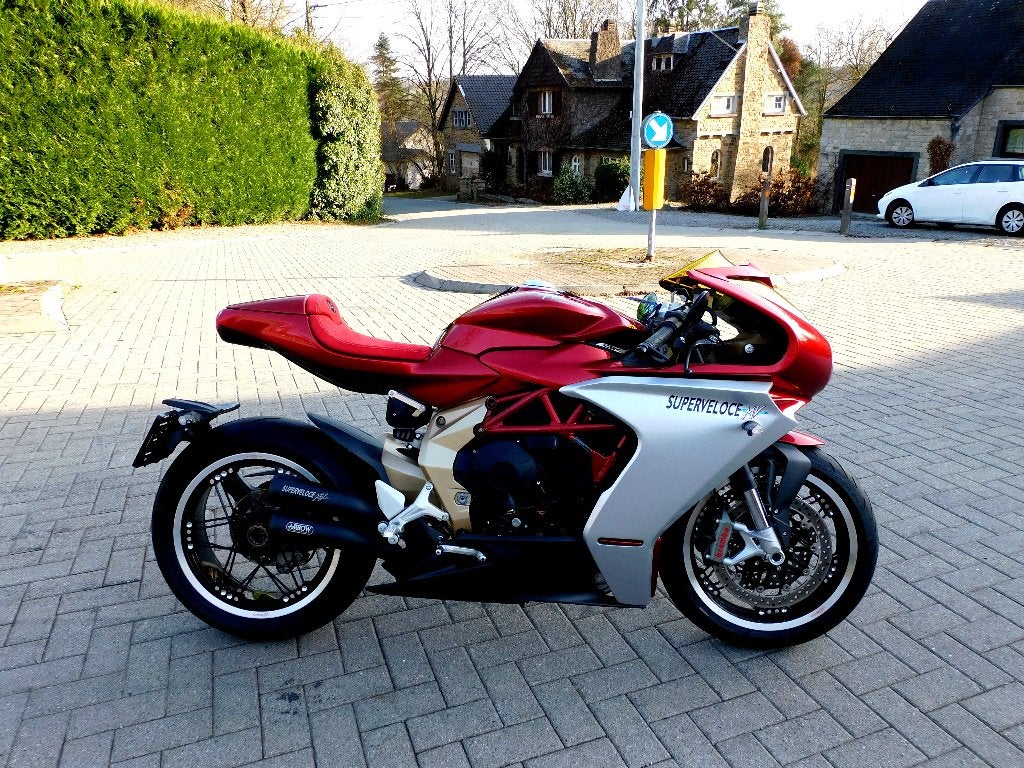MV Agusta superveloce 800 s , série limitée oro, Italie, Permis Moto A, Entreprise, Plus de 35 kW