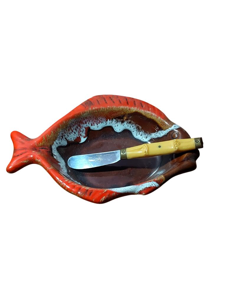 Beurrier poisson Vallauris 20cm + couteau vintage année 60, Antiquités & Art, Enlèvement