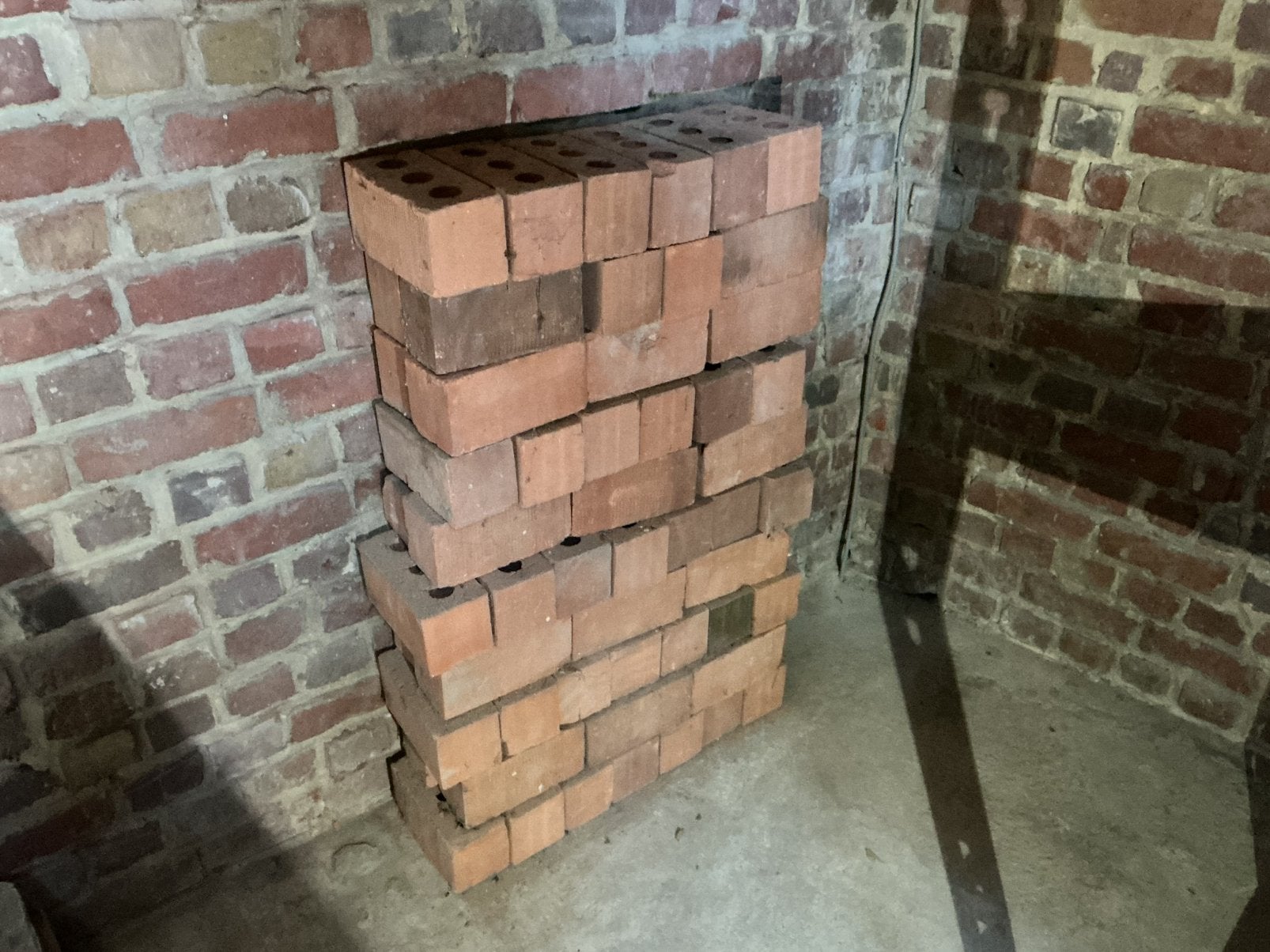 Gratis, bakstenen 63 stks., Doe-het-zelf en Bouw, Ophalen, Nieuw, Bakstenen