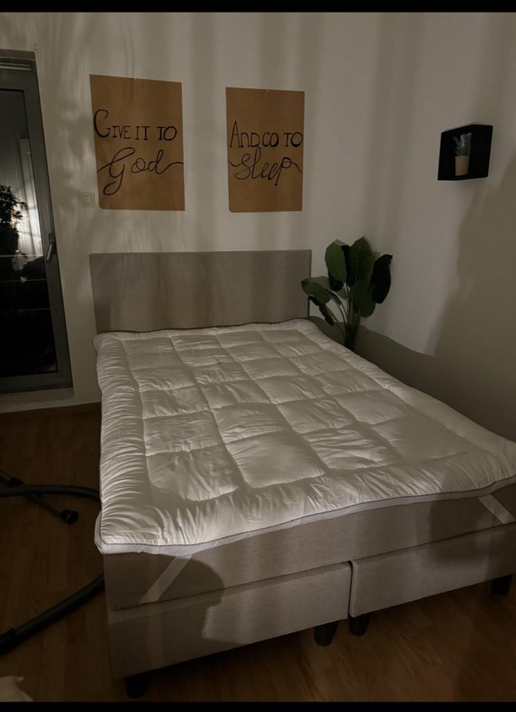 1,5 persoonsbed (140/200cm) boxspring die nu weg moet!, Ophalen, Zo goed als nieuw, Beige