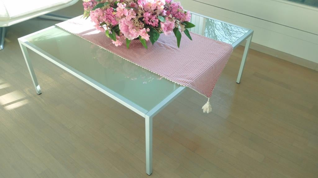 table basse, Enlèvement