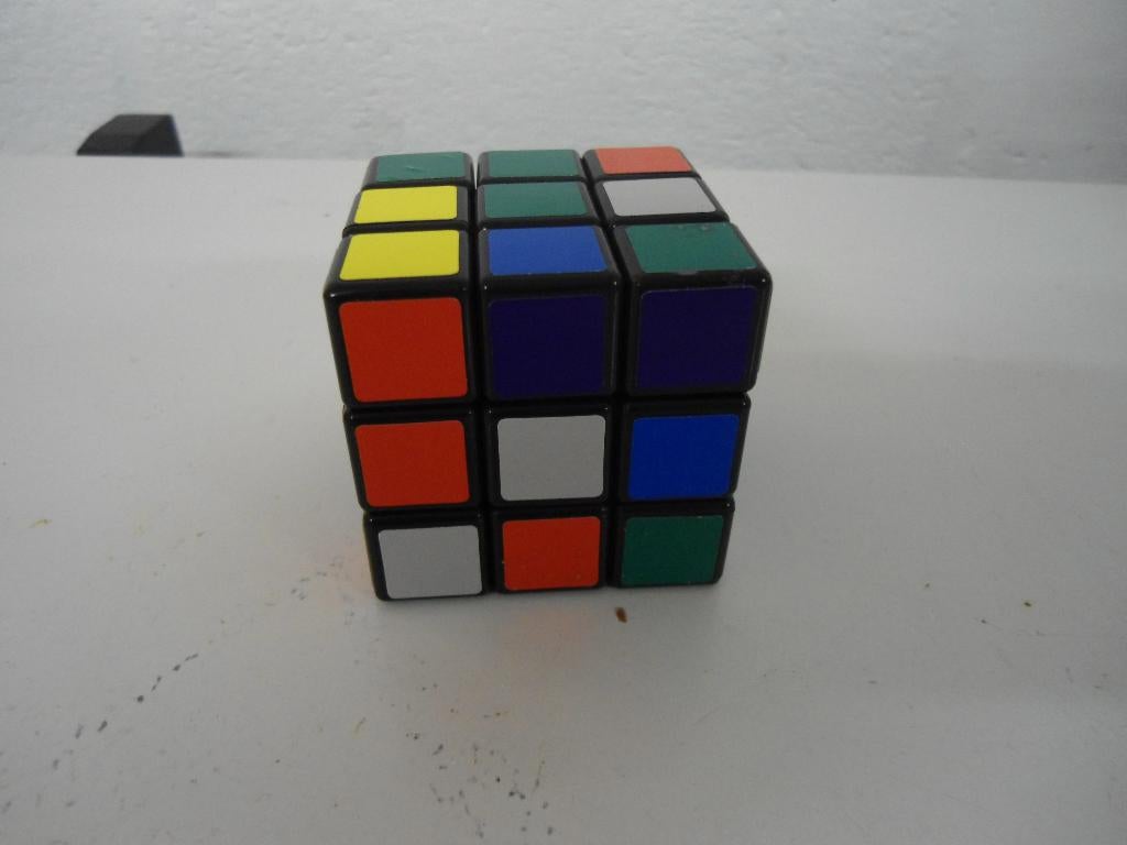 2 rubiks, rubix, kubussen. Prima staat., Ophalen of Verzenden