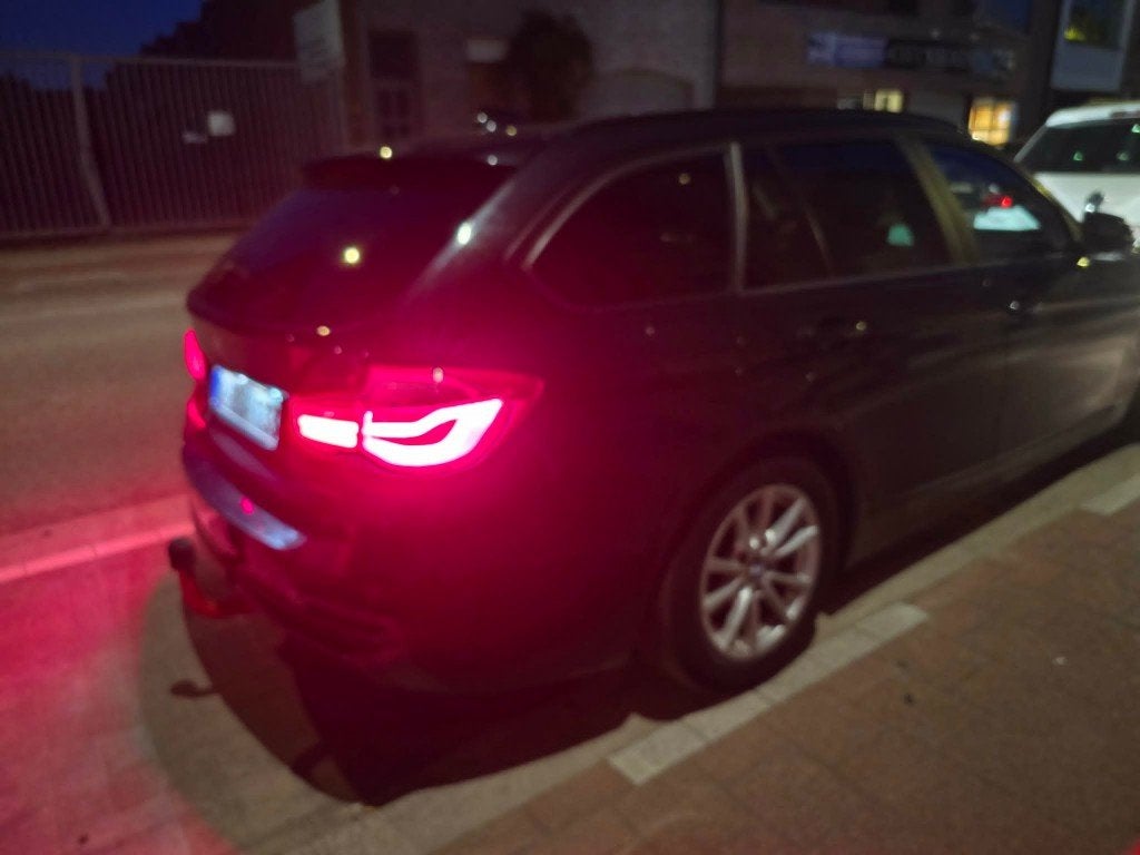 Bmw 318d 2.0 diesel euro 6b blanco keuring voor verkoop, Zwart, 5 deurs, Particulier, 3 Reeks