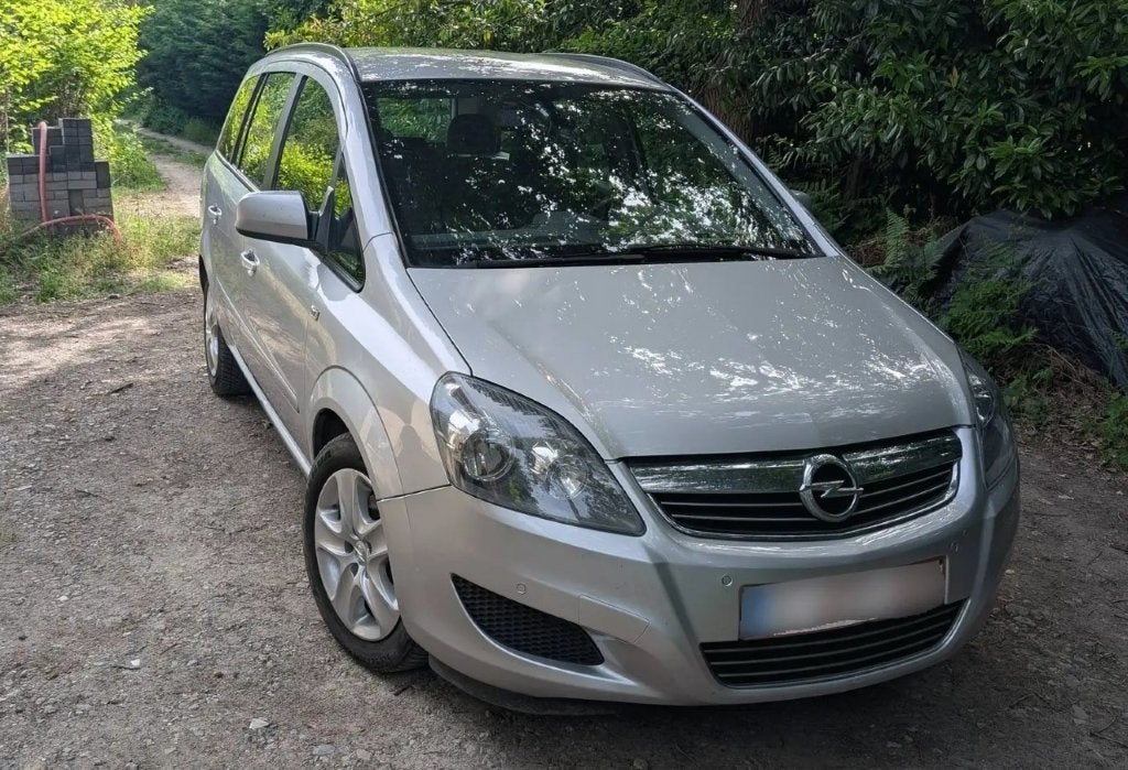 Opel Zafira B - 7 places Essence - 85kW (116 ch) - 1598 cm³, Autos, https://public.car-pass.be/Voir le code QR du Car-Pass du Contrôle Technique
