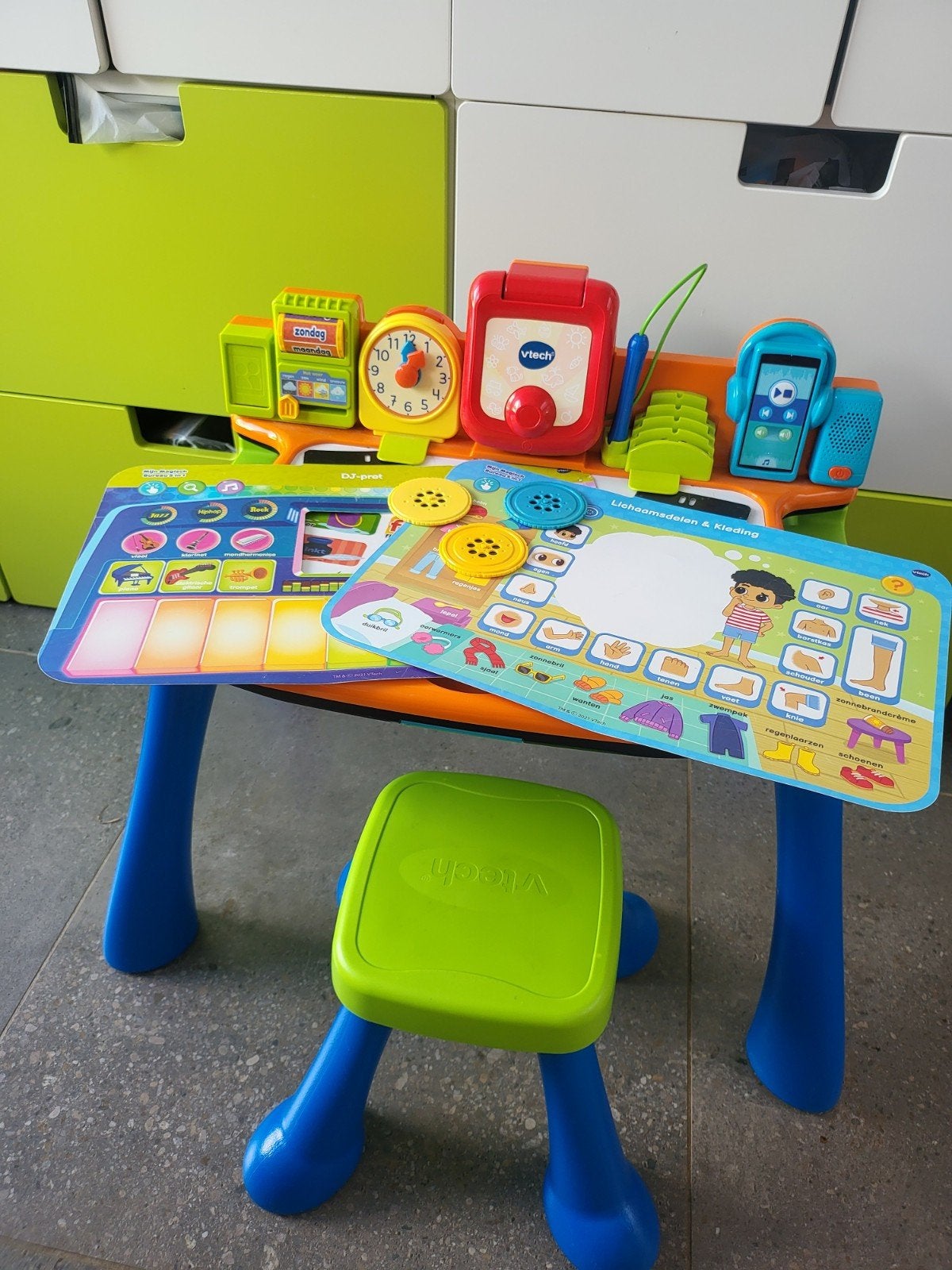 Vtech interactieve bureau, Ophalen