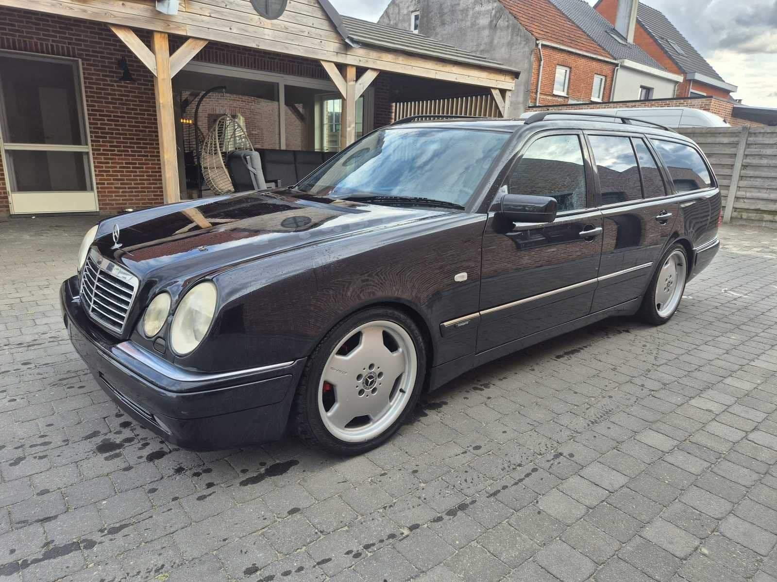 Mercedes-Benz E55 AMG V8 Voiture Classique 1997, Achat, Entreprise, Autres carburants, Autre carrosserie