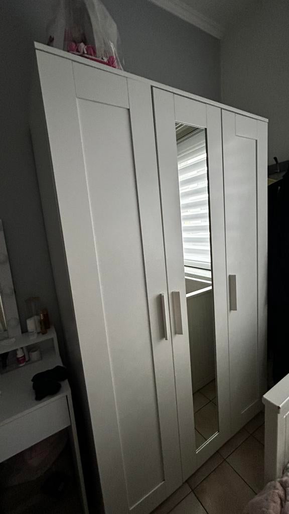 Kast + bureau ikea, Ophalen, Zo goed als nieuw