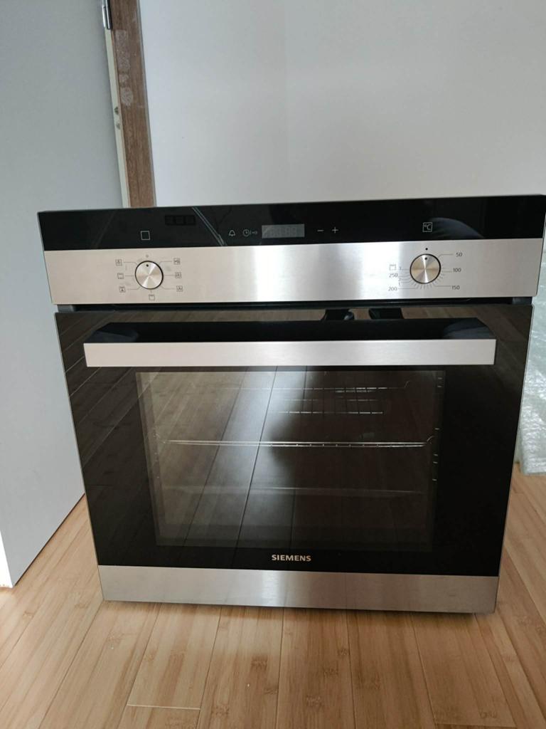 Siemens hetelucht oven in zeer mooie staat, Elektronische apparatuur, Ovens, Ophalen, Oven, Hete lucht, 60 cm of meer