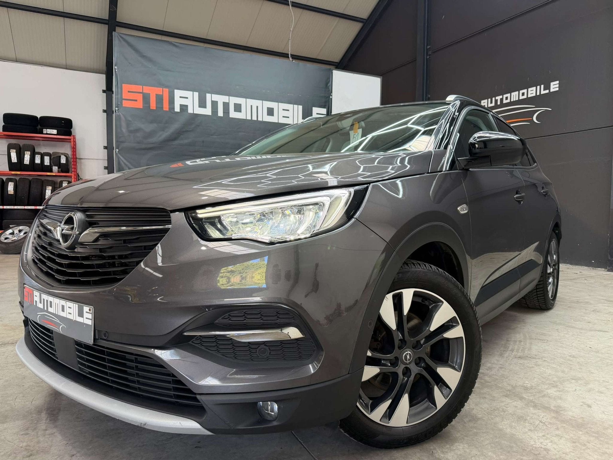 Opel Grandland X * GARANTIE 12 MOIS *, Autos, Opel, Argent ou Gris, Achat, Euro 6, Entreprise
