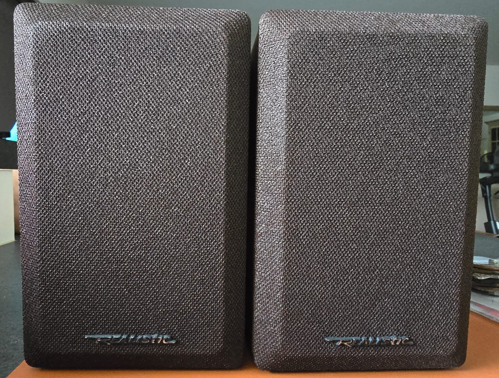 Twee Realistic boxen 40w., Enlèvement ou Envoi, Comme neuf