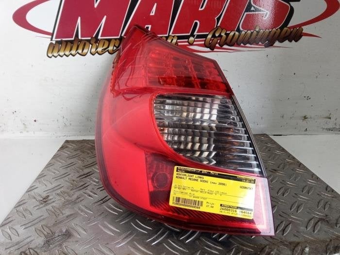 Achterlicht links van een Renault Megane Scenic, Gebruikt, -, Renault, -