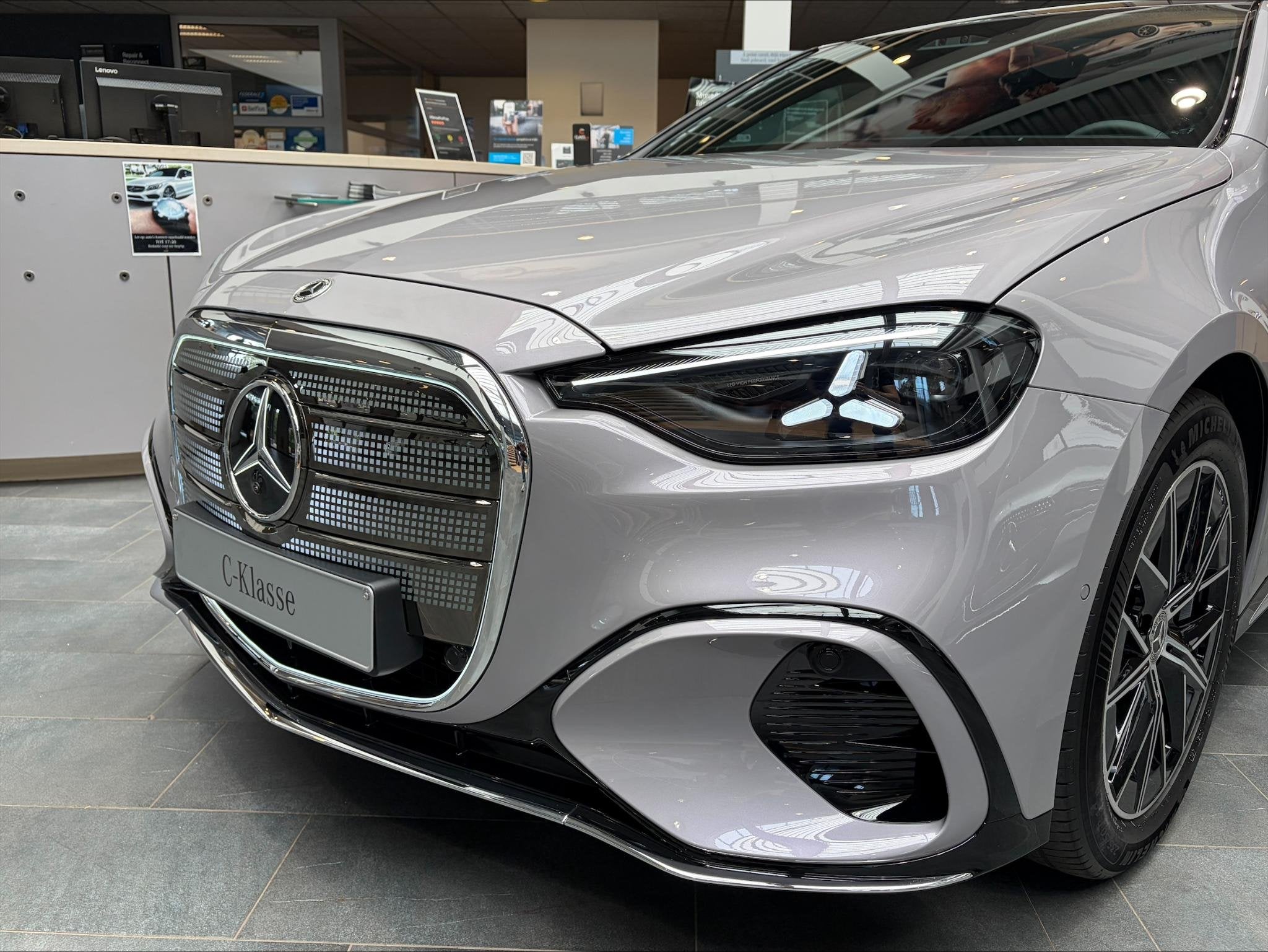 Mercedes-Benz C-Klasse C 400 4MATIC AMG Line (automatique), Autos, Argent ou Gris, Achat, 2460 kg, 4 portes