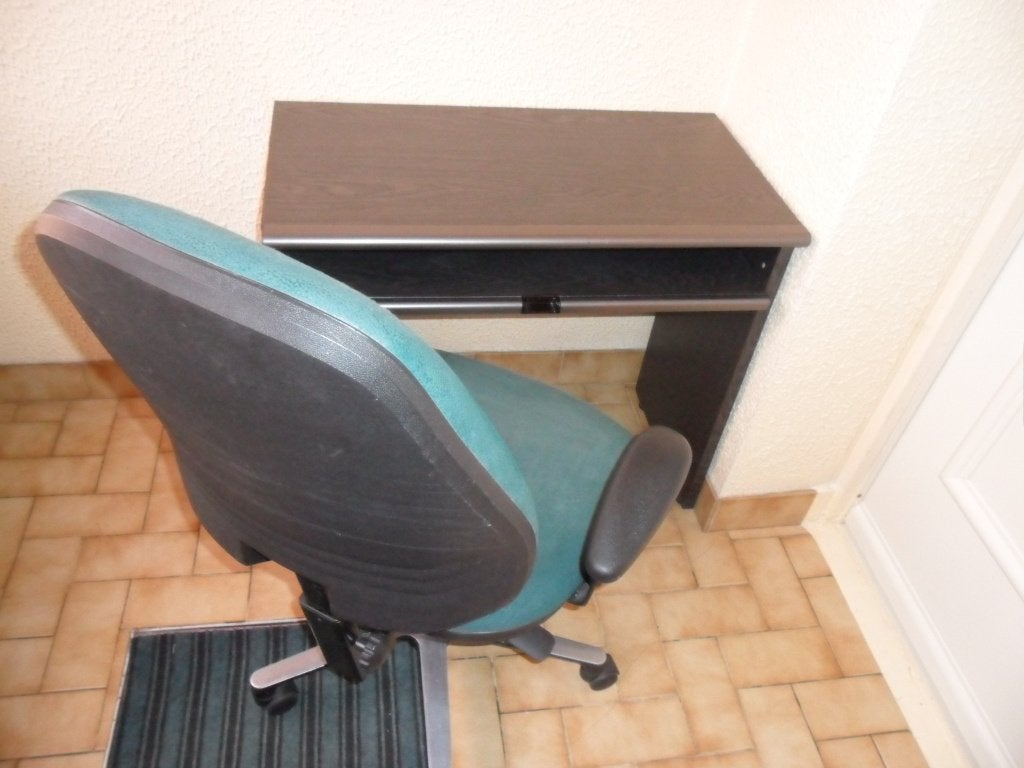 bureau d'ordinateur + chaise, Enlèvement, Bois, Bureau d'ordinateur