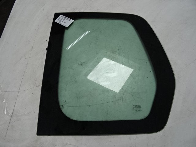 FENETRE OU VITRE DE PORTE ARRIÈRE GAUCHE ARRIÈRE Peugeot, Kontakt-peugeot@peugeot.com, Utilisé, Peugeot Deutschland GmbH, Bahnhofsplatz
65423  Rüsselsheim, DE