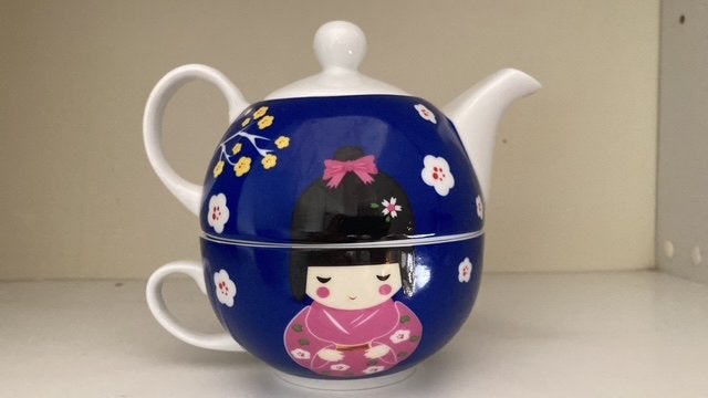Tea for One Kokeshi popje (theepot met kop), Aziatisch, Nieuw, Ophalen of Verzenden, Theepot