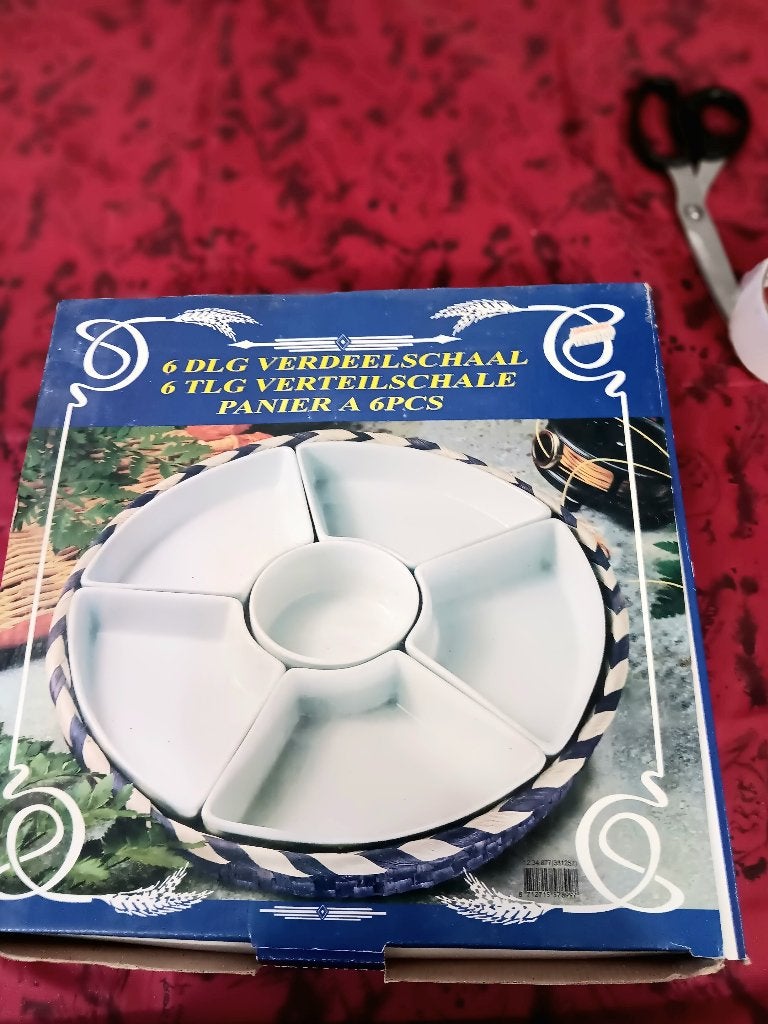 Complete dienaar van aardewerk! wit, Ophalen