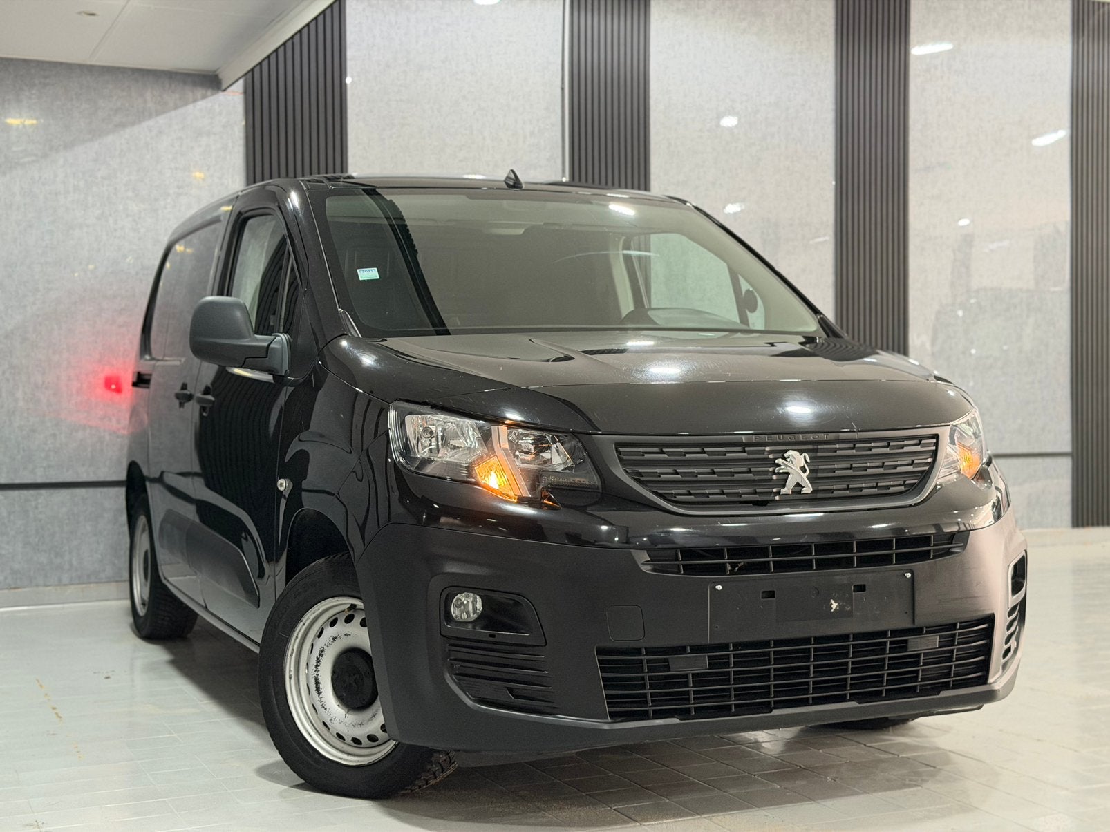 PEUGEOT PARTNER 1.6 DIESEL BEDRIJFSVOERTUIG 3 ZIT 85.000 km, Auto's, Adaptive Cruise Control, Bedrijf, https://public.car-pass.be/vhr/a3d9a029-b612-48bc-864c-71f718dd92aa
