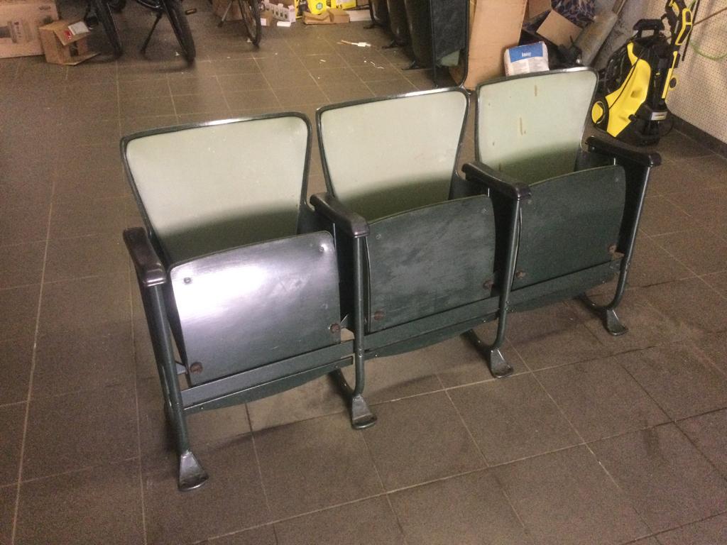 3 Oude cinema stoelen, Antiek en Kunst, Antiek | Gereedschap en Instrumenten, Ophalen