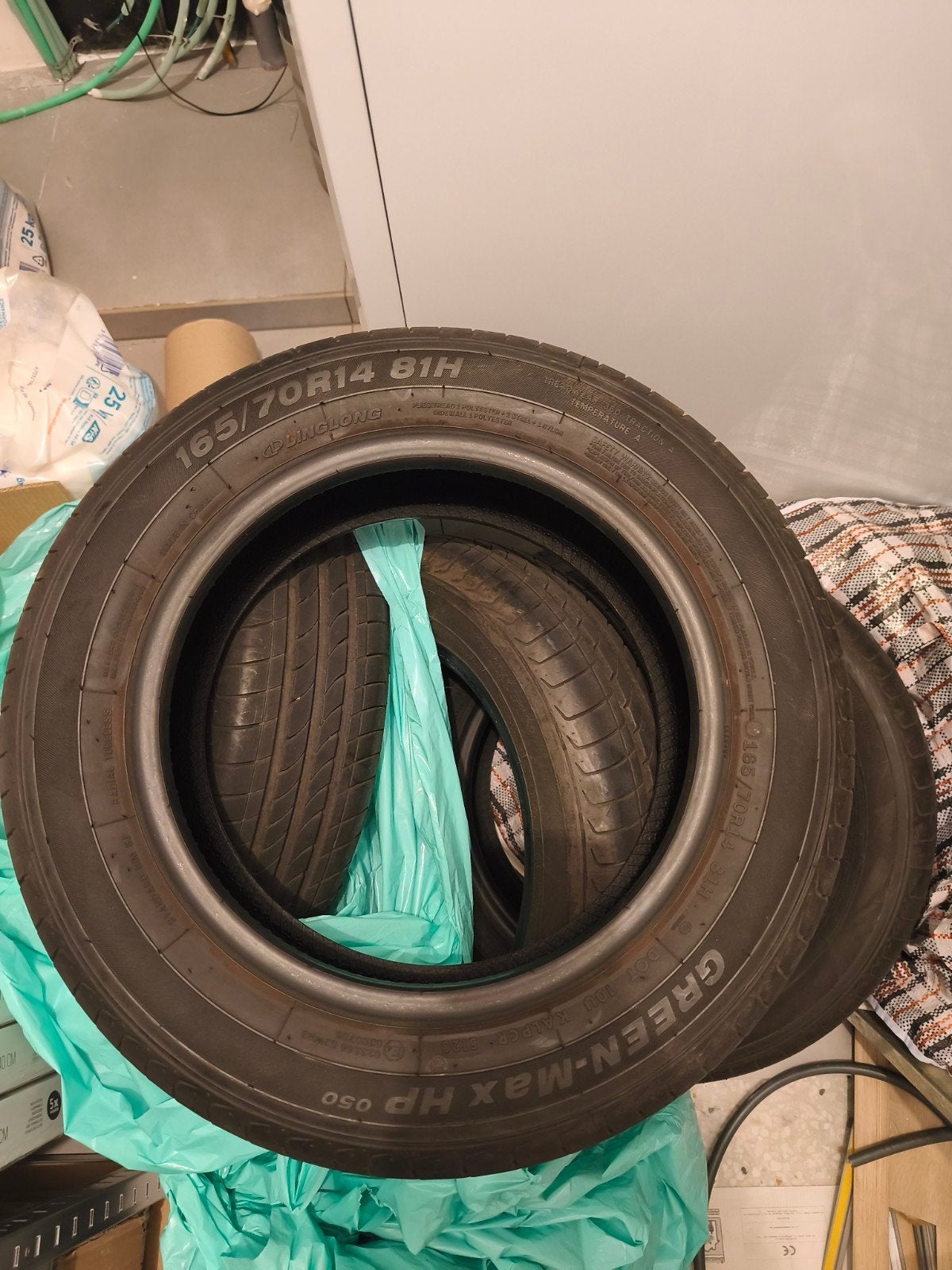 Set van 4 zomerbanden voor Dacia Spring 165/70R14 81H, Auto-onderdelen, Banden en Velgen, Ophalen, 14 inch, Gebruikt, Band(en)