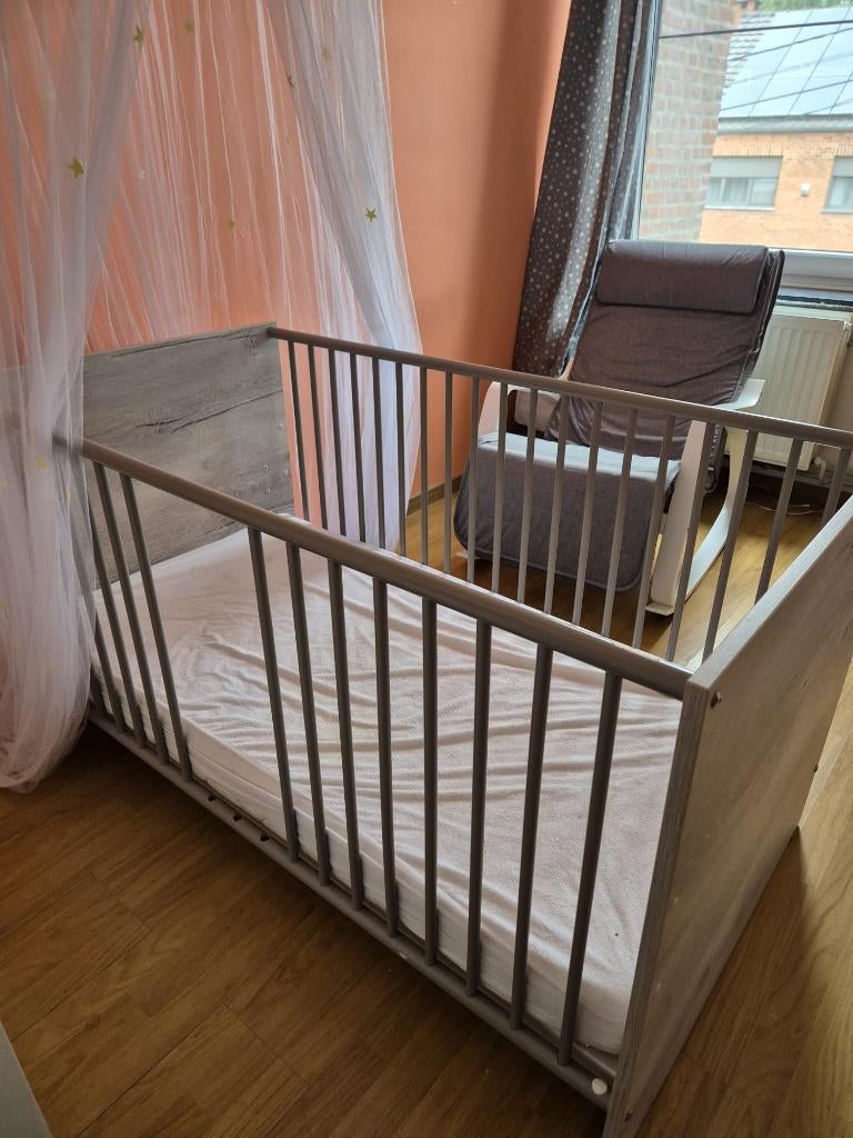 Lit enfant 1m40 + sommier et matelas, Enfants & Bébés, 70 à 85 cm, Comme neuf, 140 à 160 cm, Enlèvement