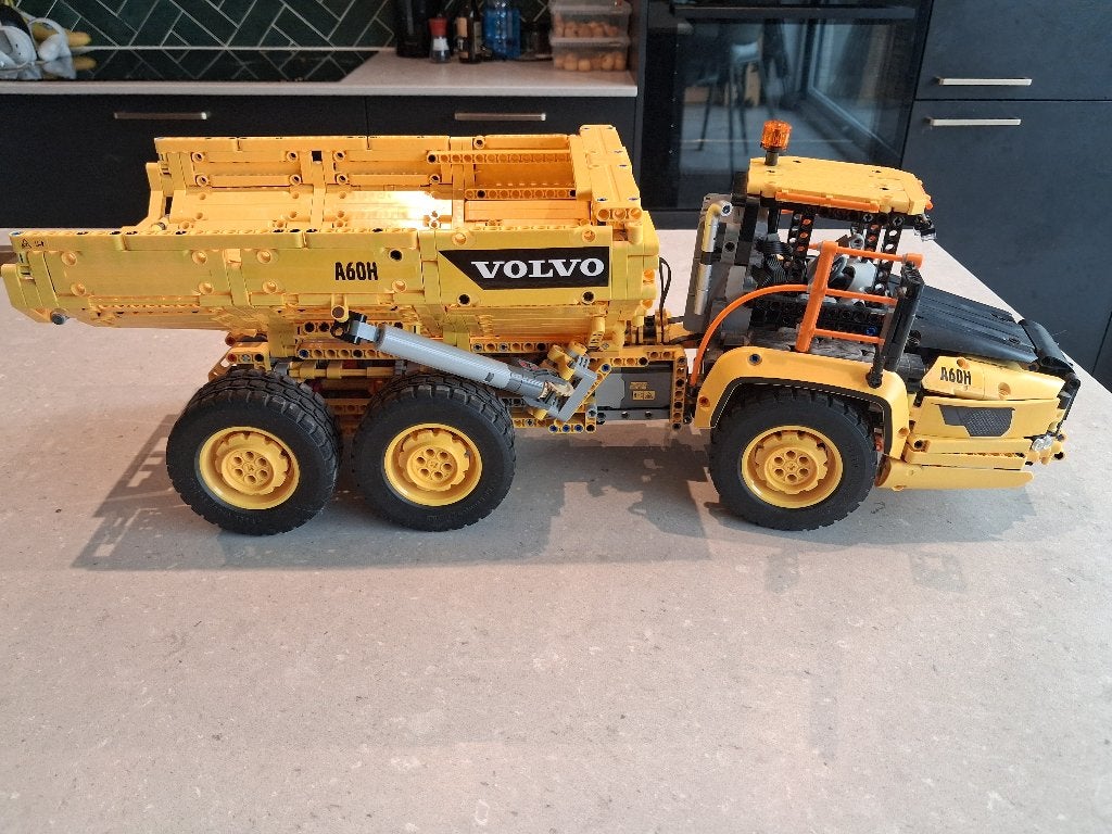 6x6 Volvo Articulated Hauler, Inclusief instructies, Verzenden, Lego, Zo goed als nieuw