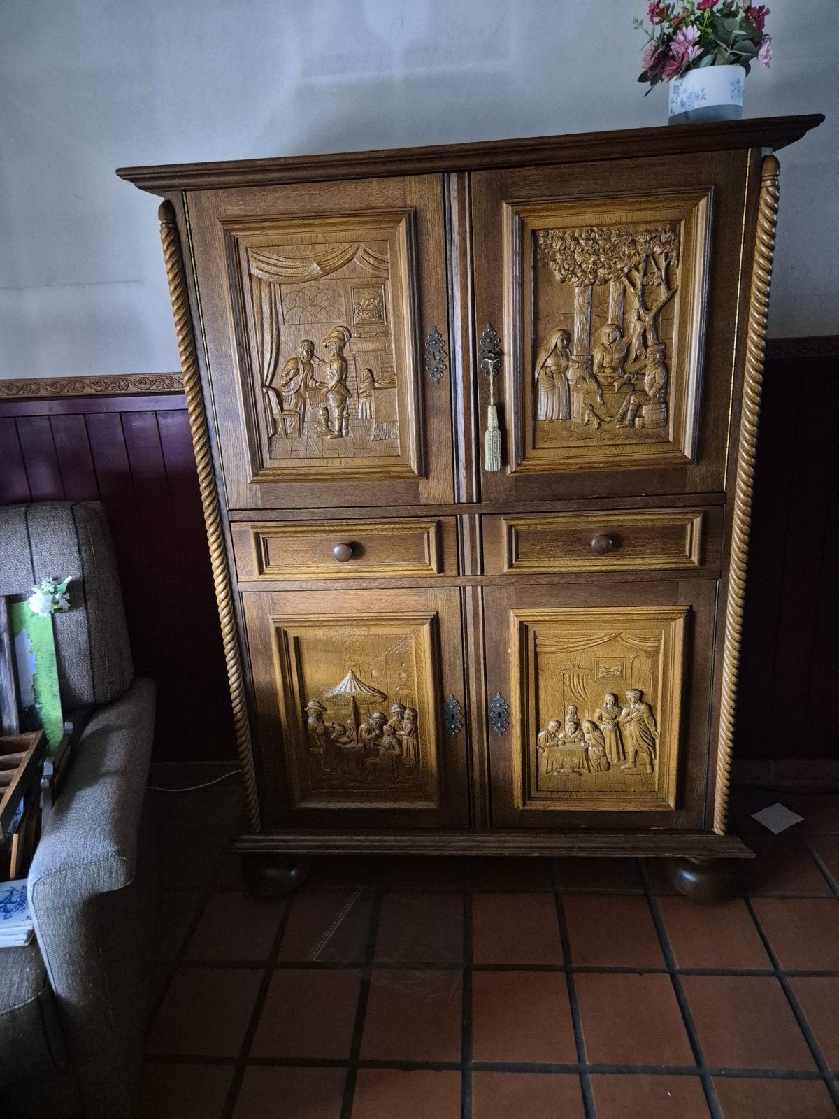 Antieke kast, Ophalen