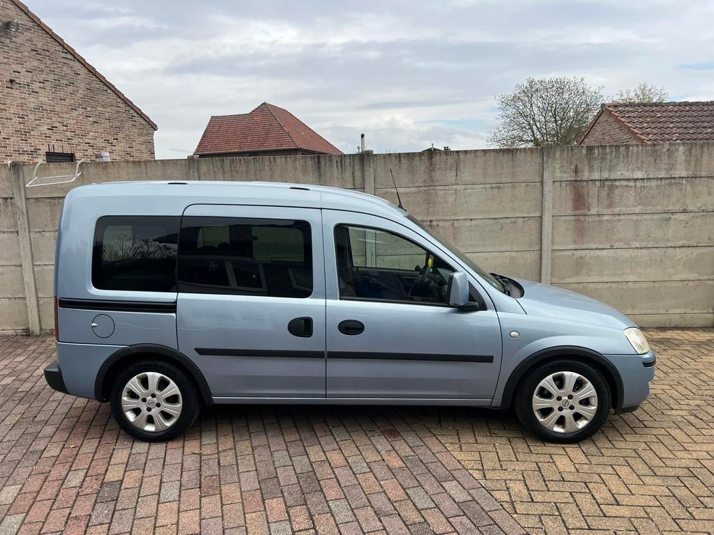 Opel combo tour automaat aangepast mindervalide, Elektrische ramen, 4 cilinders, Blauw, Overige kleuren