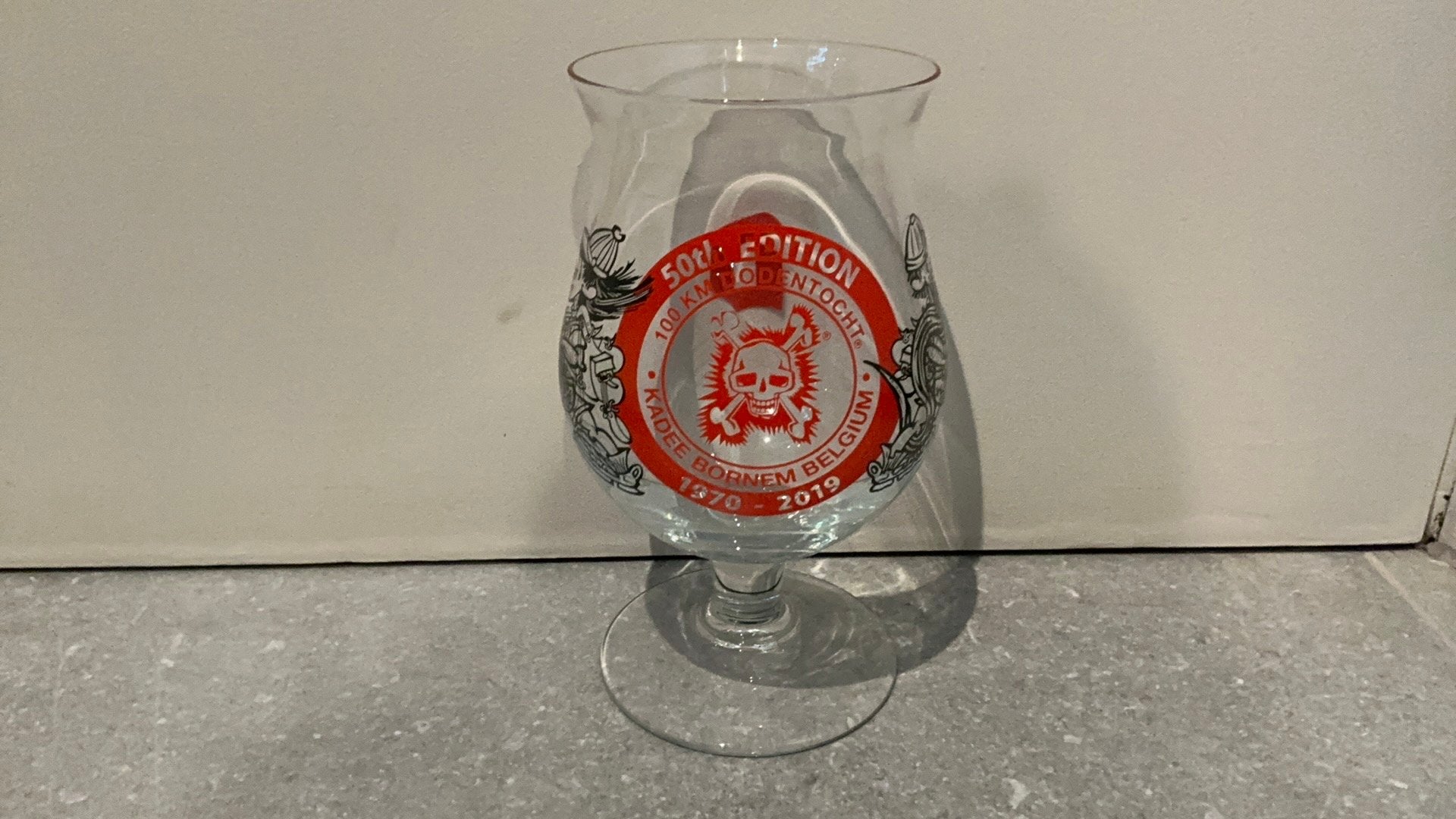 Visite de la mort en verre Duvel, Enlèvement ou Envoi