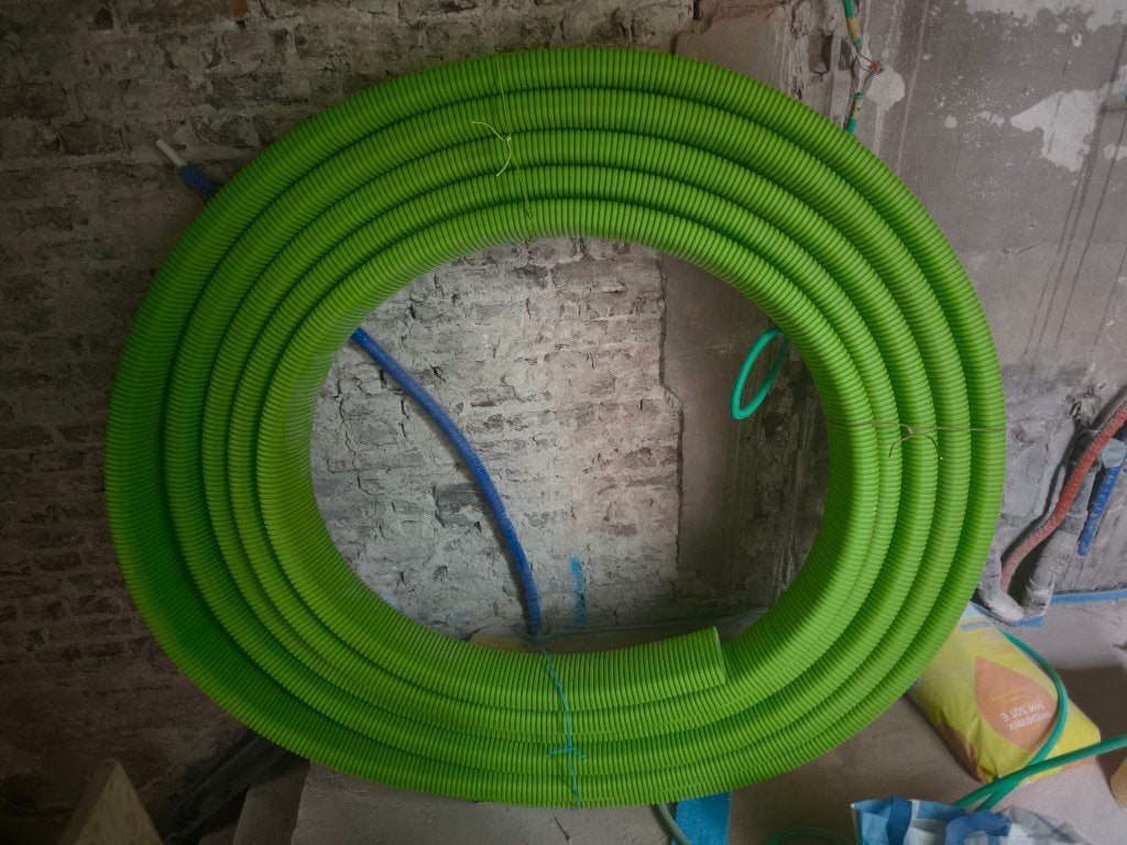 Conduit d'air Ubbink ae55sc 60x130 de 20,5 m de long, Enlèvement, Comme neuf, Extracteur