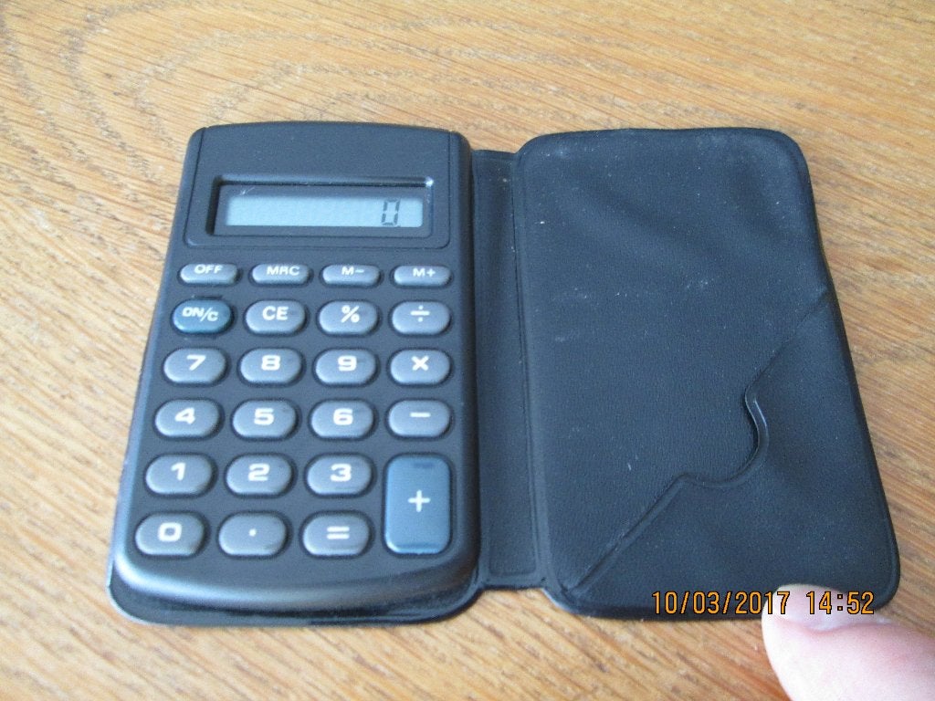 Calculatrices Q C Pass, Texas Instruments et Bricobi., Enlèvement, Comme neuf