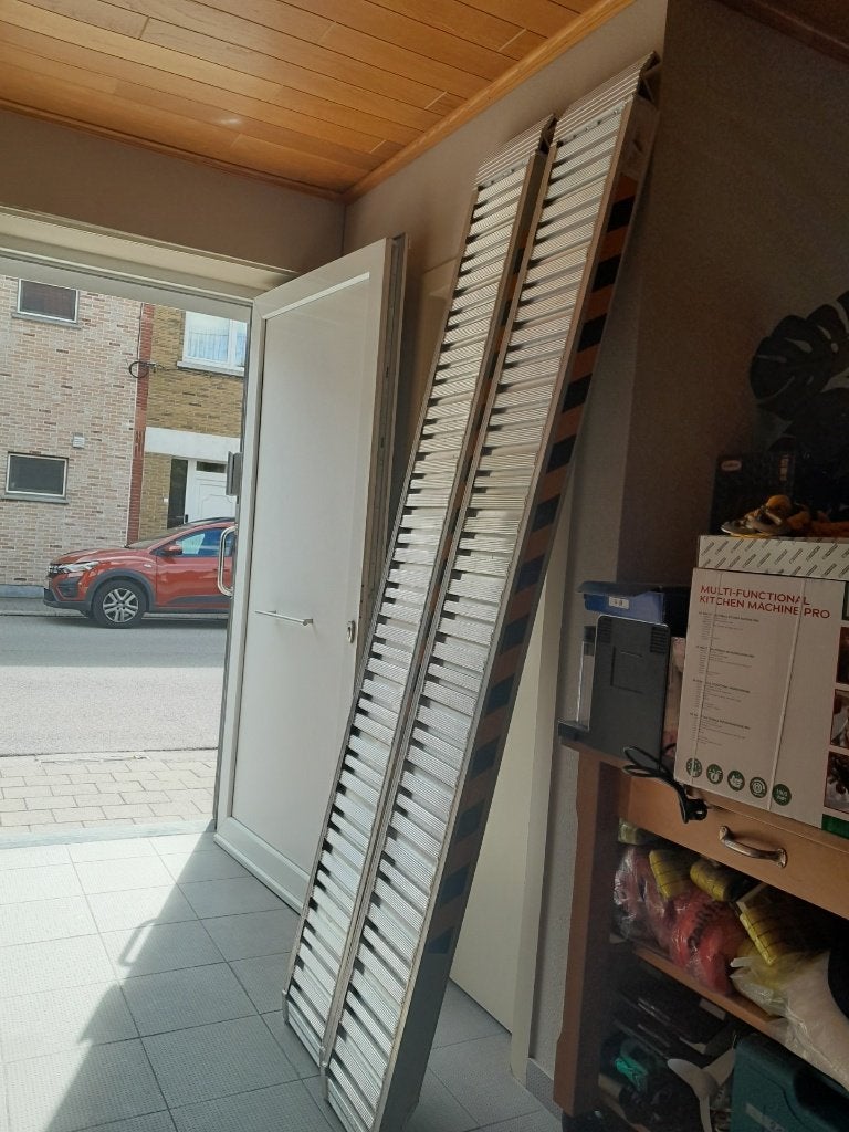 Rampes et rampes, Enlèvement, Neuf