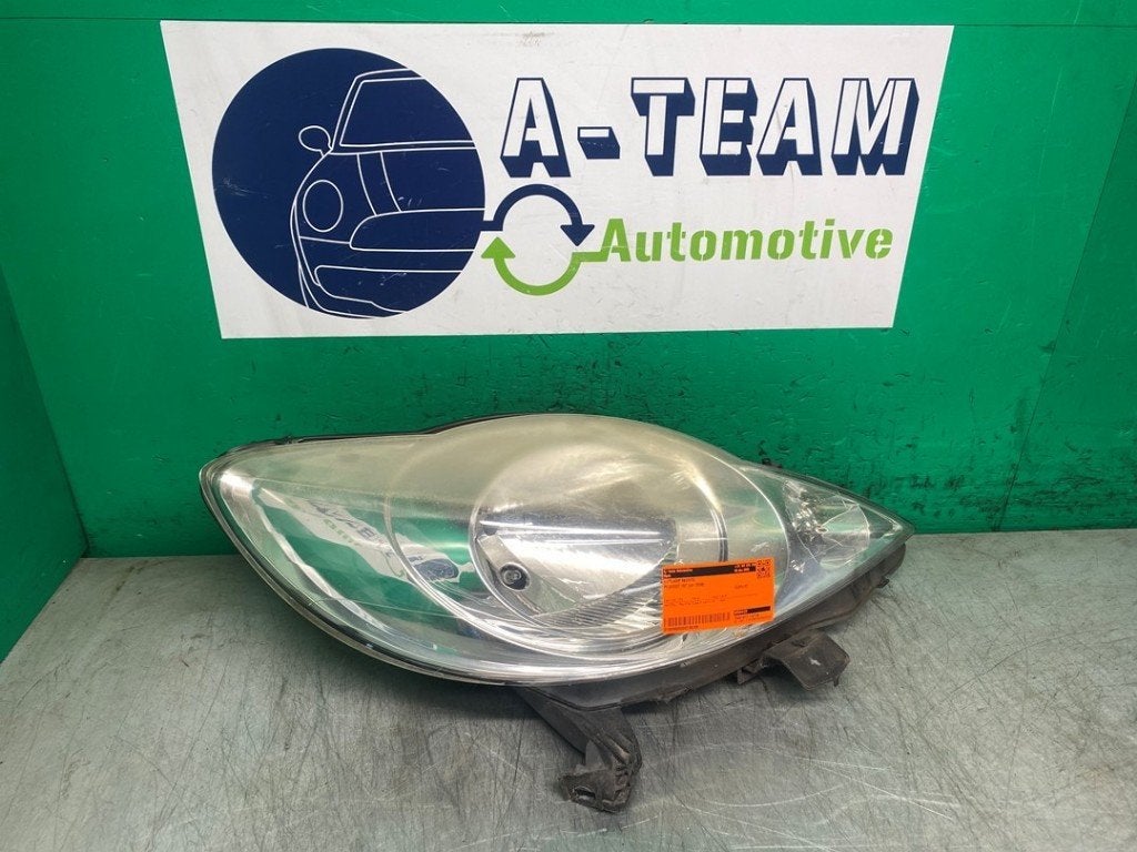 PHARE / OPTIQUE AVANT DROIT Peugeot 107 (|89554123|), Kontakt-peugeot@peugeot.com, Utilisé, Peugeot Deutschland GmbH, Bahnhofsplatz
65423  Rüsselsheim, DE