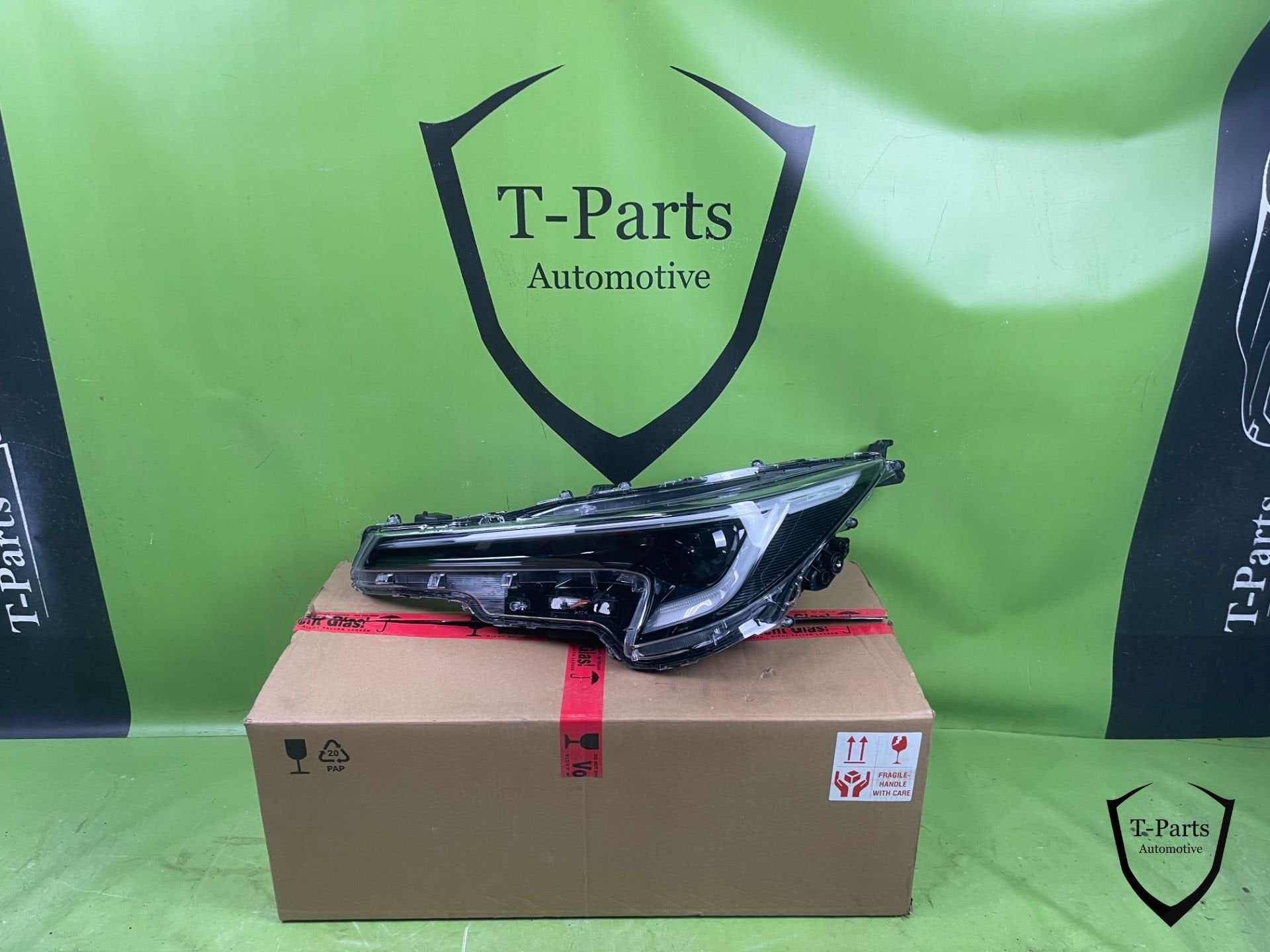 toyota corolla links koplamp 81150C2X10 8115002X10, Auto-onderdelen, Info@toyota.co.jp, Gebruikt, Toyota Motor Corporation, Toyota-Cho 1
471-8571  Toyota City
