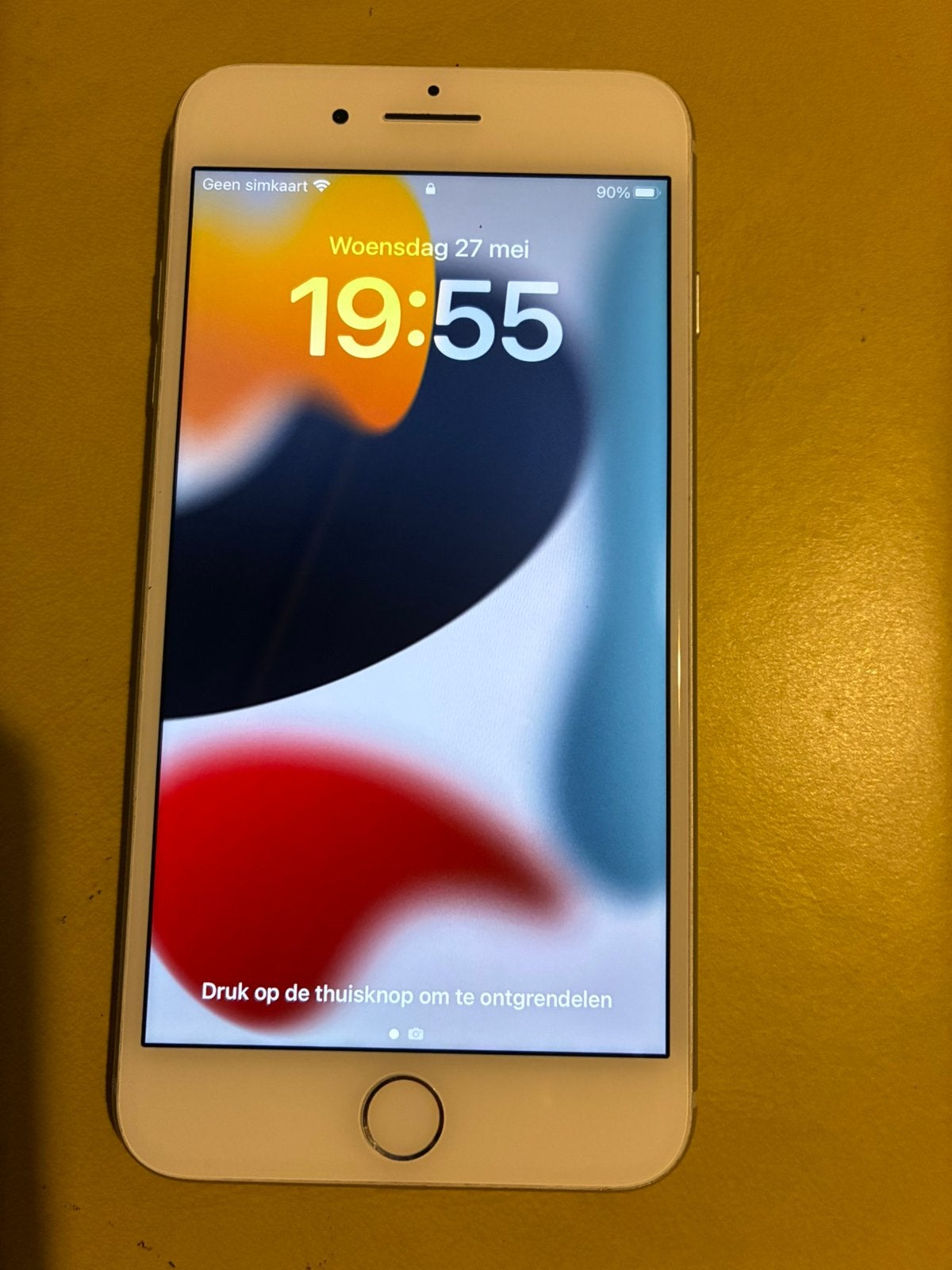 IPHONE 8+ met doos en kabel., Telecommunicatie, Mobiele telefoons | Apple iPhone, Ophalen, IPhone 8 Plus, Wit, Zo goed als nieuw