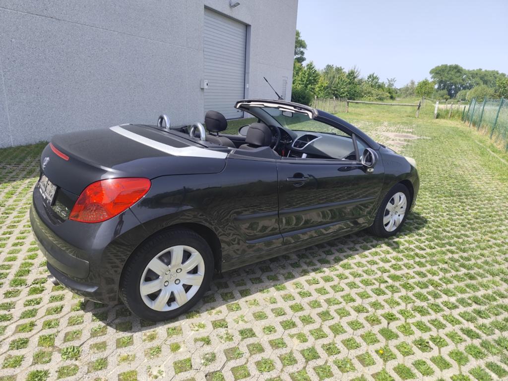 Belle Peugeot 207cc cabriolet 1.6d approuvée à prix d'aubain, Achat, Verrouillage central, Carnet d'entretien, Particulier