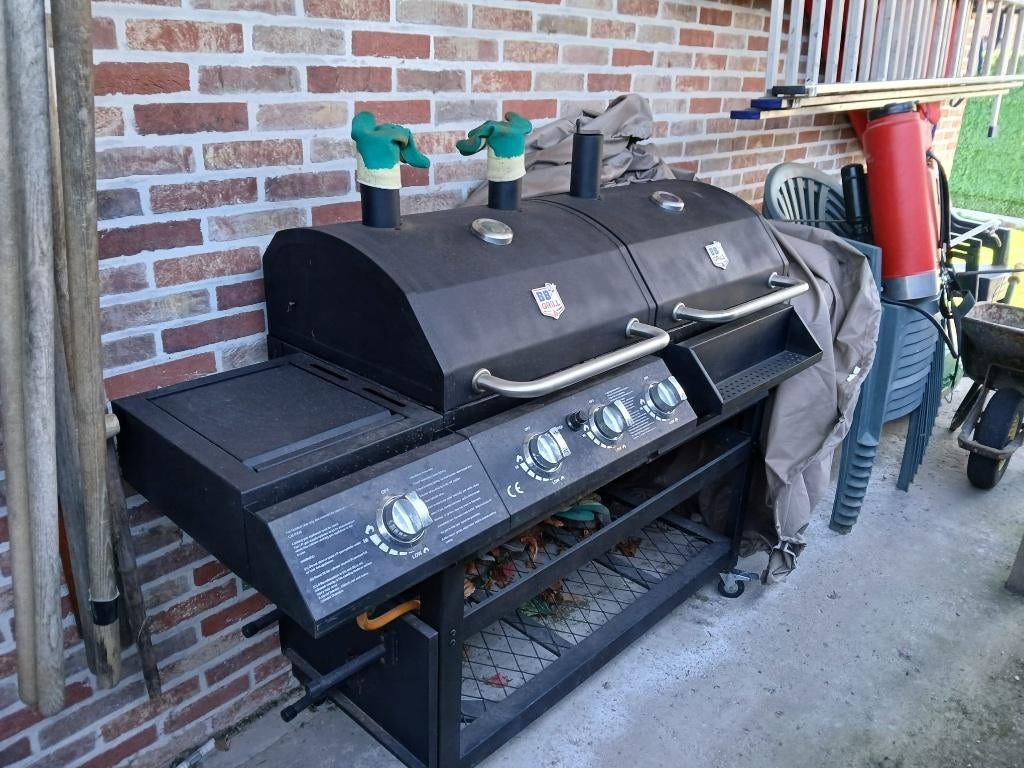 BBQ Grill Grand Canyon, Enlèvement, Utilisé