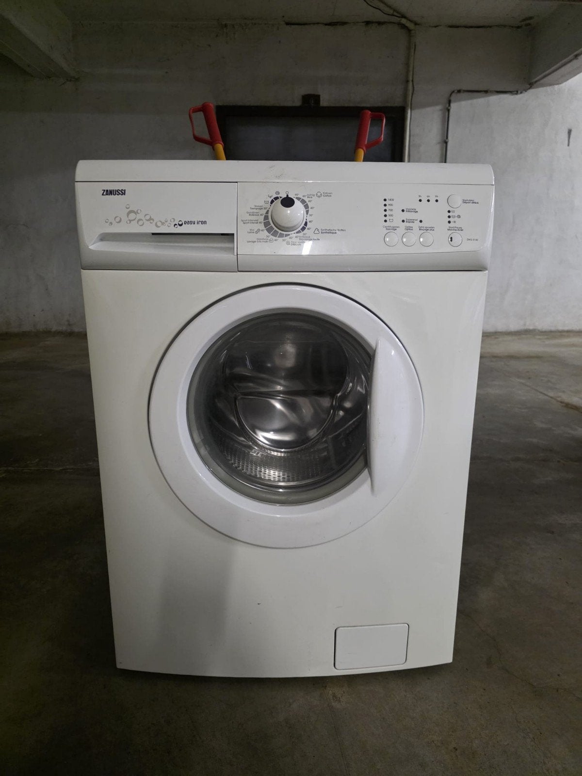 wasmachine Zanussi, Ophalen