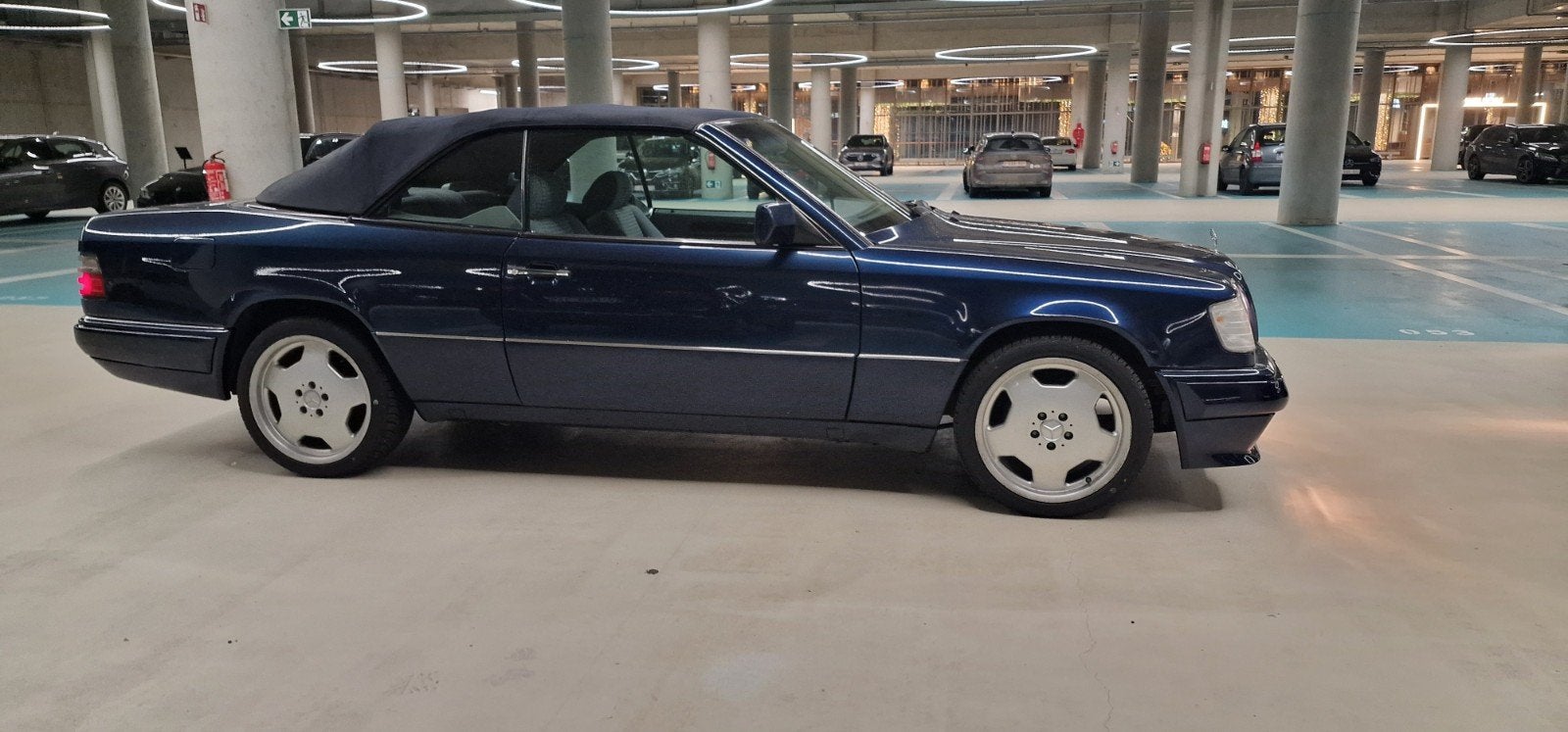 Mercedes E200 cabrio, Particulier, Te koop