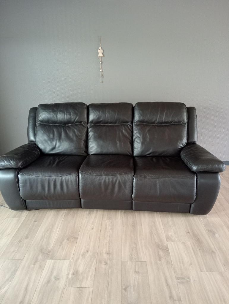 canapé cuir brun foncé 2 relax élèctriques, Enlèvement, Comme neuf, Trois personnes, Cuir