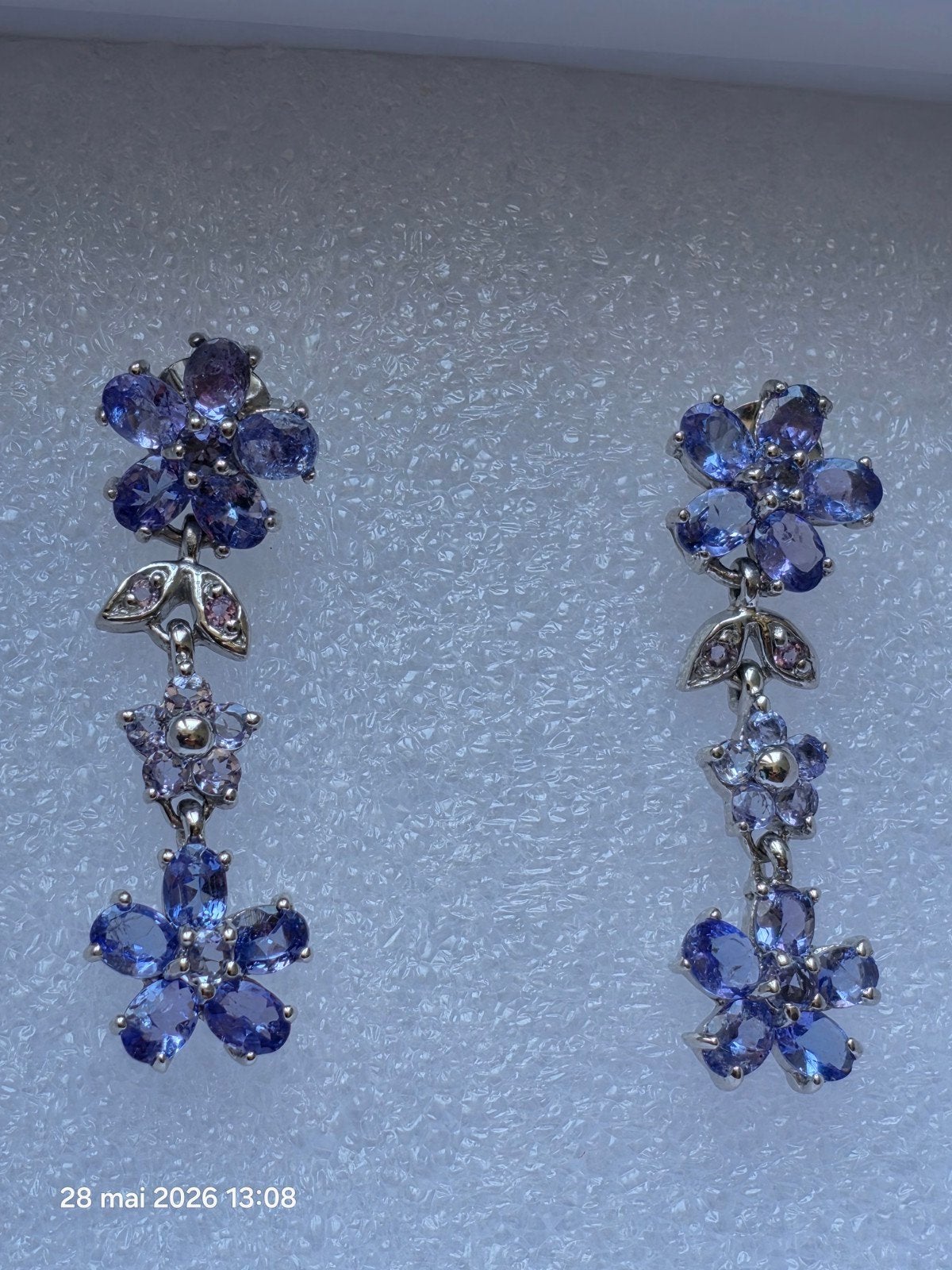 Superbes boucles d'oreilles en argent massif avec tanzanites, Bijoux, Sacs & Beauté, Boucles d'oreilles, Neuf, Pendantes, Argent