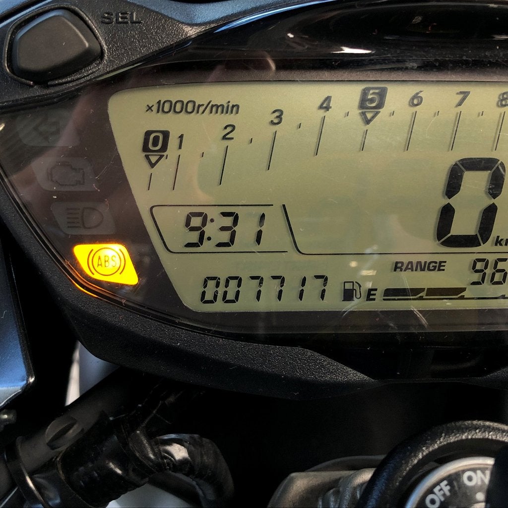 SUZUKI SV 650 BJ 2023 GEKEURD GARANTIE, 2 cilinders, Motorrijbewijs A, Meer dan 35 kW, ABS