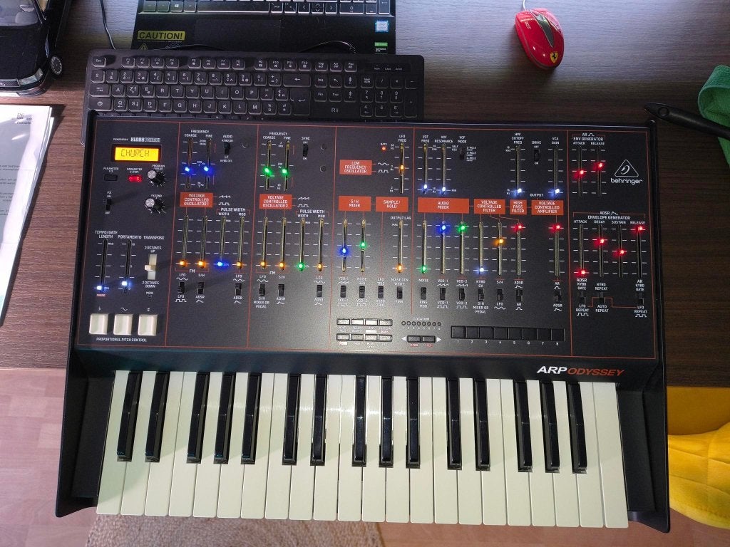 BEHRINGER ODYSSEY, Autres marques, Autres nombres, Comme neuf, Enlèvement