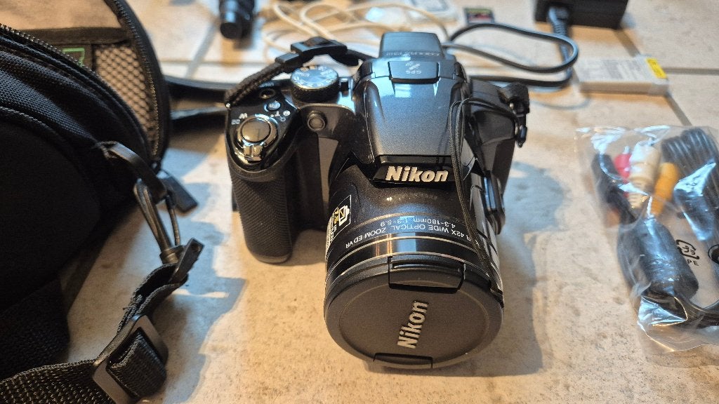 Appareil photo Bridge Nikon Coolpix P510 Zoom 42x & GPS, Audio, Tv en Foto, Ophalen, 16 megapixels, Nikon, Geheugenkaart
