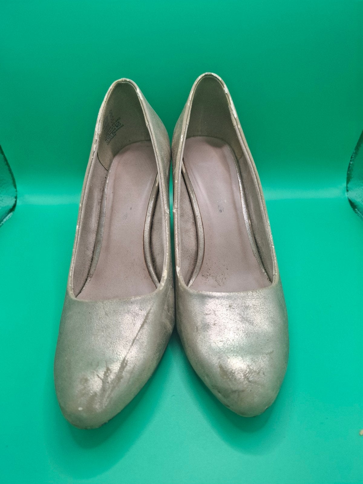 Gouden pumps maat 40, Kleding | Dames, Schoenen, Ophalen of Verzenden, Pumps