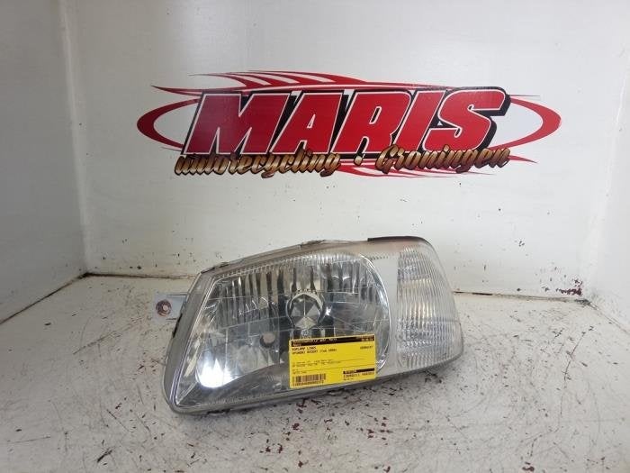 Koplamp links van een Hyundai Accent, Gebruikt, -, -, Hyundai